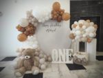 Табличка ONE для фотозоны