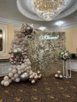 Фотозона из пайеток Ваниль